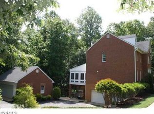 9280 Sentry Station Rd, Mechanicsville, VA 23116