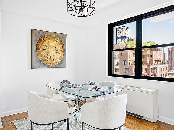 4th image of 45 E 89th St APT 21F
