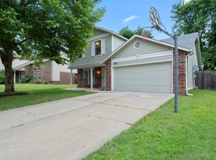 1805 S Butternut Ave, Broken Arrow, OK 74012