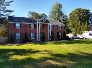 4881 Westchester Rd, Winston Salem, NC 27103