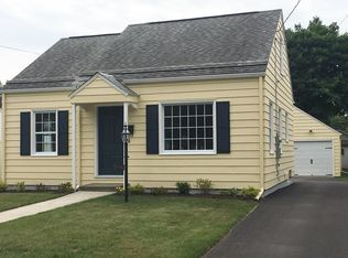 296 S Hoffman St, Elmira, NY 14904