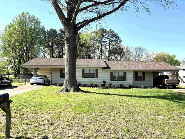 2311-2313 Norwood Dr, Union City, TN 38261