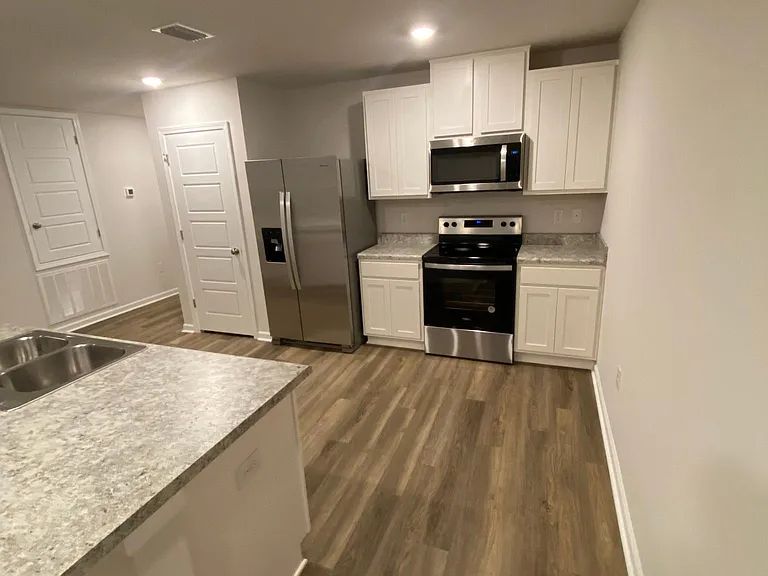 7717 Alydar Loop — Photo 8