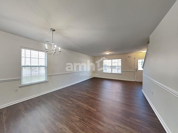 3rd image of 15211 Edgewater Forest Ln