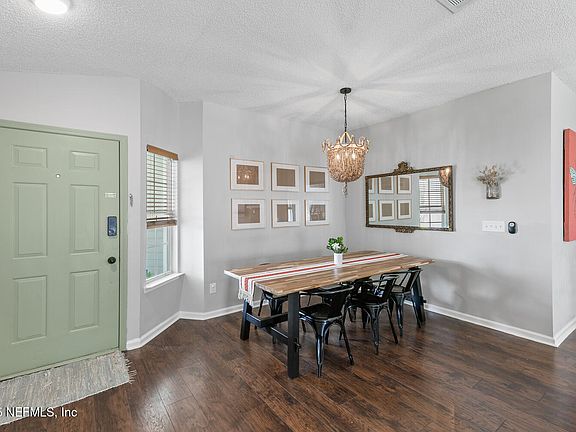 4th image of 1501 COVE LANDING Drive