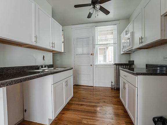 3rd image of 1448 W Argyle St #1454-1N