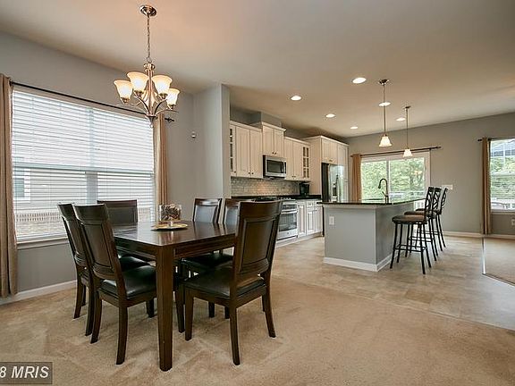 Dining Room - Open floor plan!