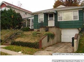 2nd image of 12 Bellhaven Pl