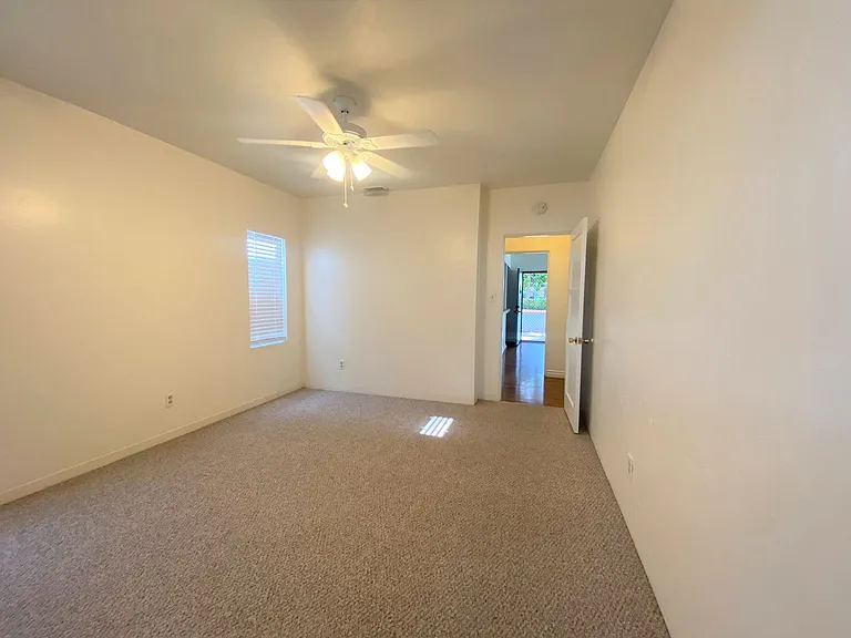 828 Avalon Ct — Photo 14