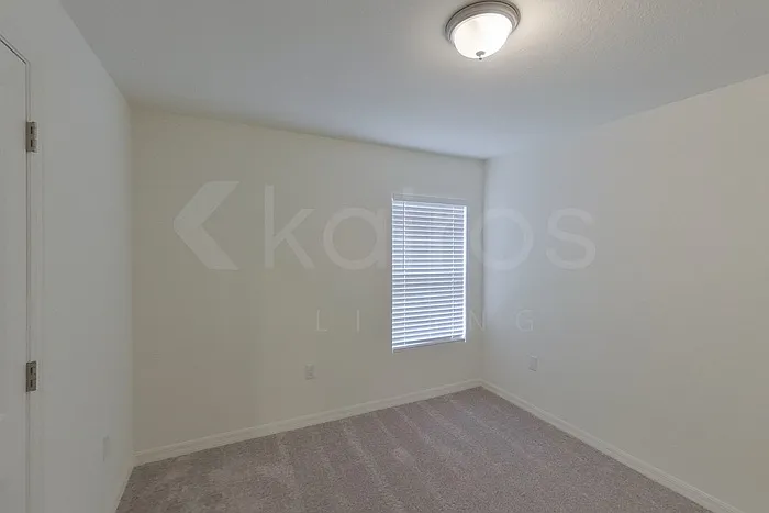 20254 Lorenzo Ave — Photo 8