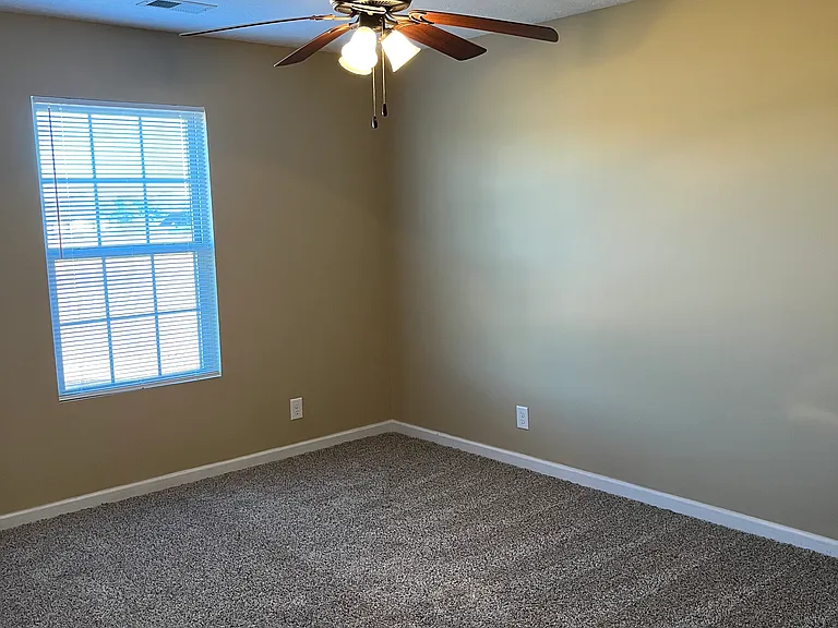 648 Stowe Court — Photo 14