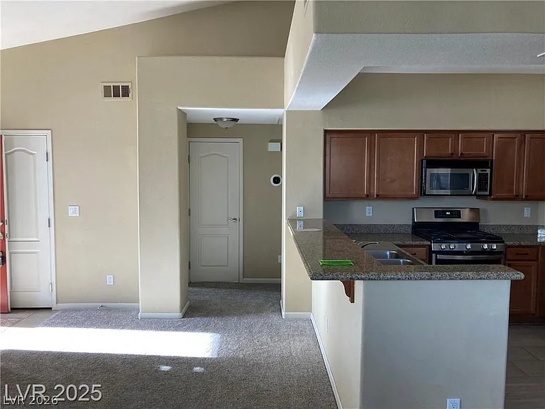 10224 Penrith Ave #202 — Photo 10