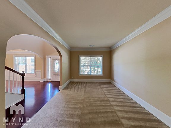 3rd image of 131 Grandiflora Dr