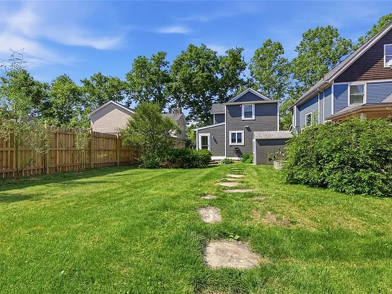 325 Centennial Ave — Photo 42