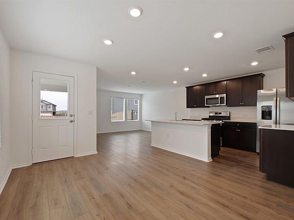 3rd image of 12213 Rising Moon Ln