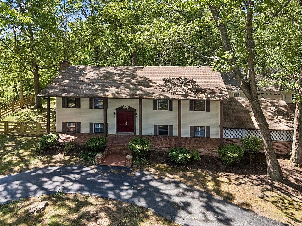 1st image of 385 Perdue Rd