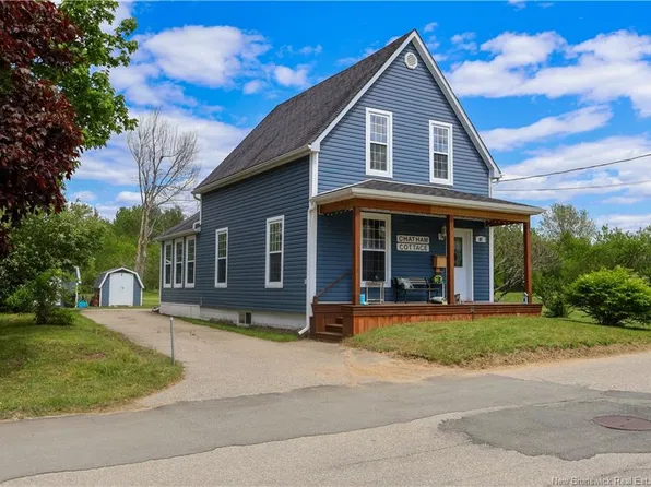 87 Hill St, Miramichi, NB E1N 2H6