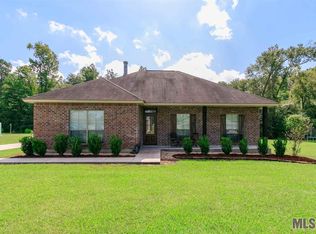 19340 Plantation Trace Dr, Livingston, LA 70754