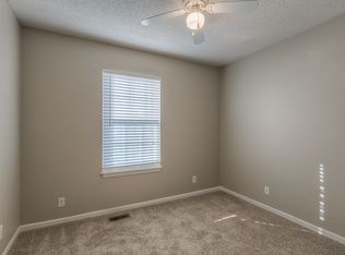 4001 N Tracy Ave, Kansas City, MO 64116