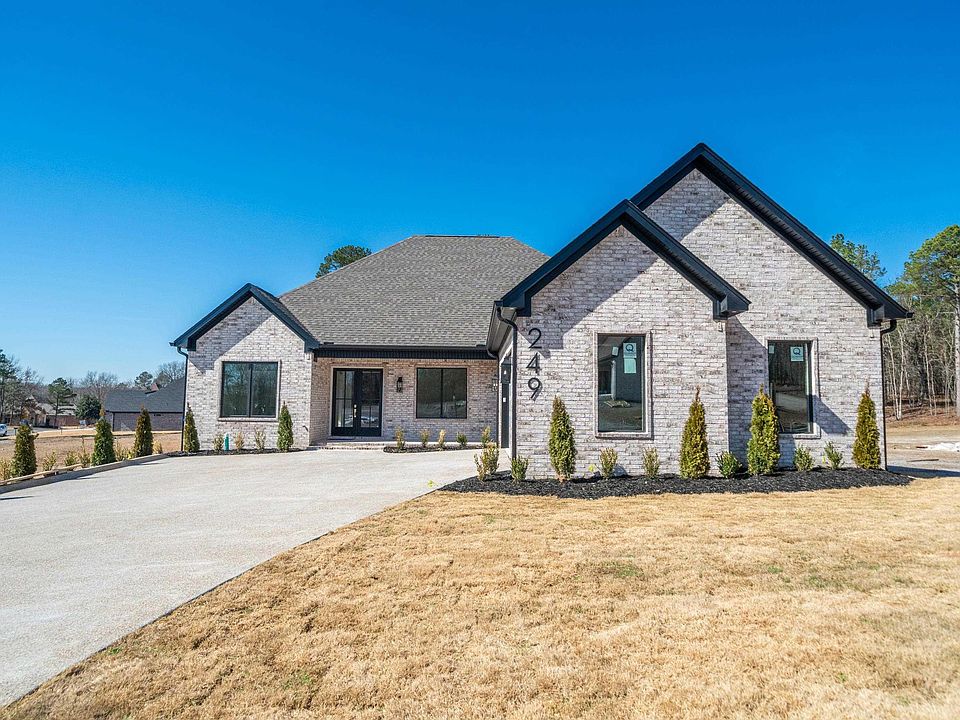 1st image of 249 Gardens Gate Cir