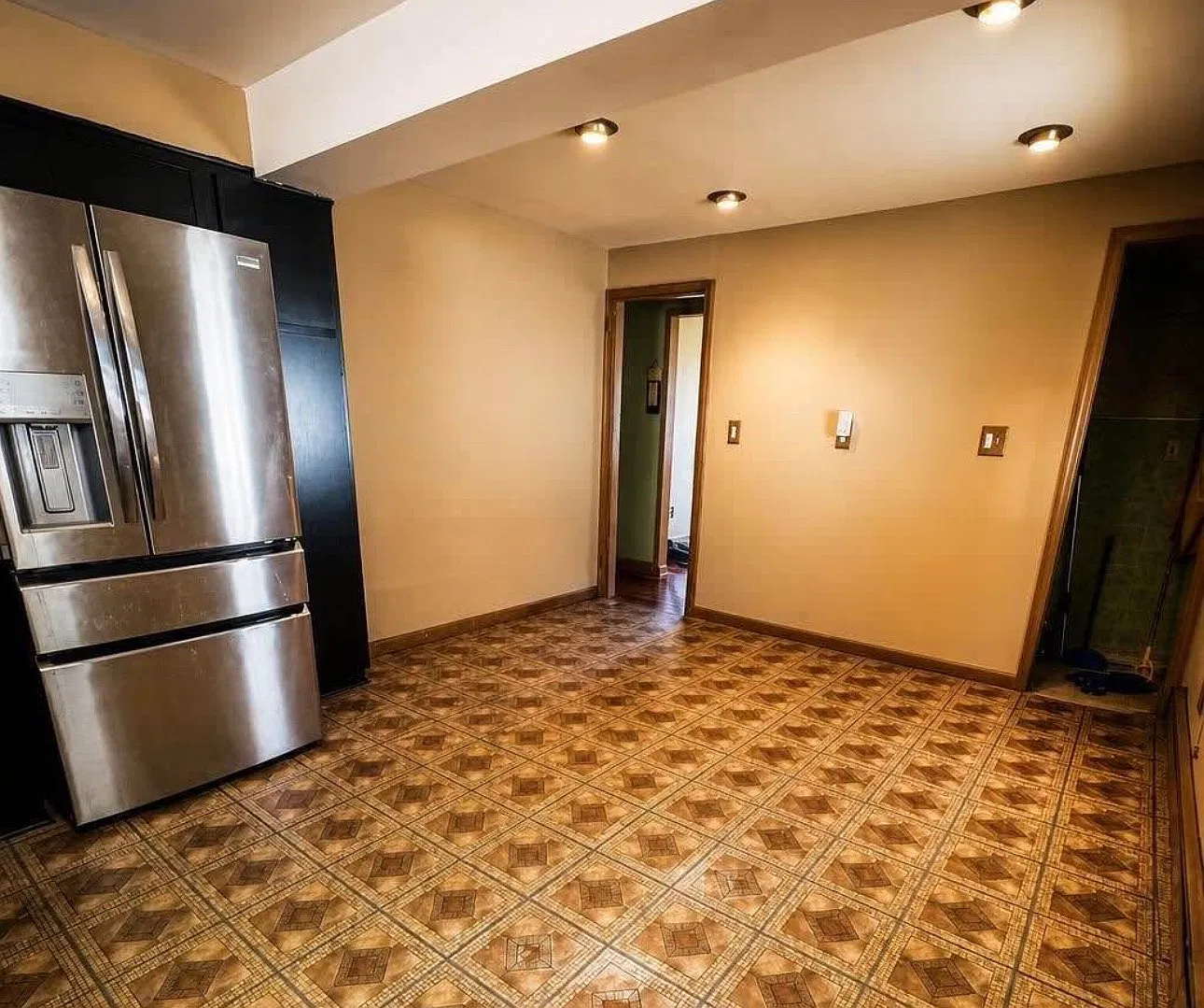 4 bed, 1580 sqft, $3,600 — Photo 4