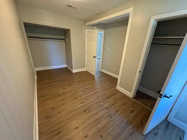 33 Jefferson St #2 — Photo 2