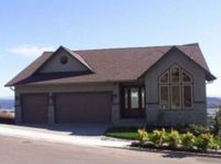 818 W X St, Washougal, WA 98671