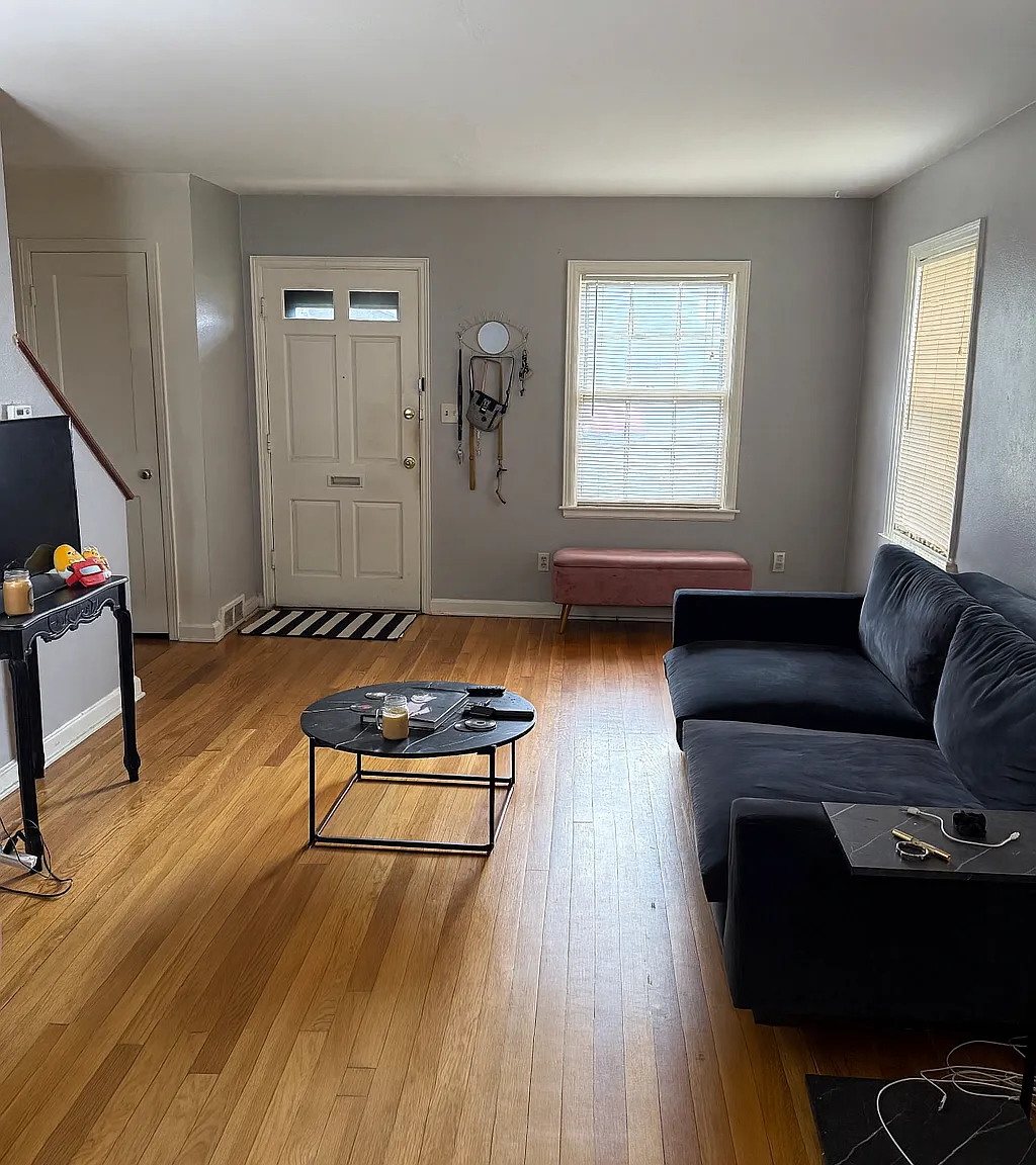 2 bed, 1100 sqft, $1,250 — Photo 1