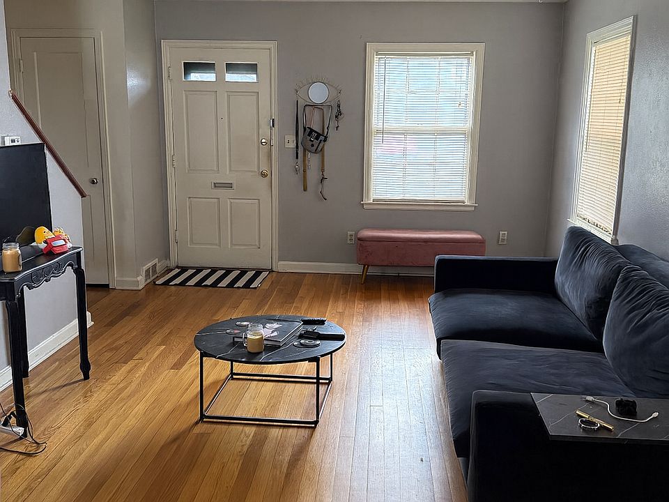 1st image of 7205 Wyandotte St #7205
