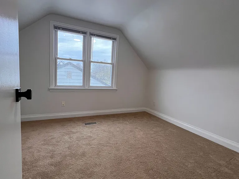 9 Admiral Rd — Photo 14