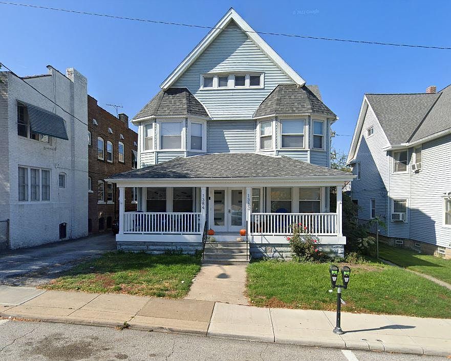 1st image of 1384 Gladys Ave