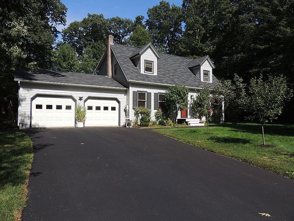 1st image of 35 Hillside Cir
