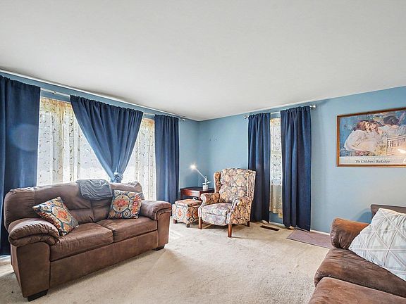 4th image of 335 Preston Dr