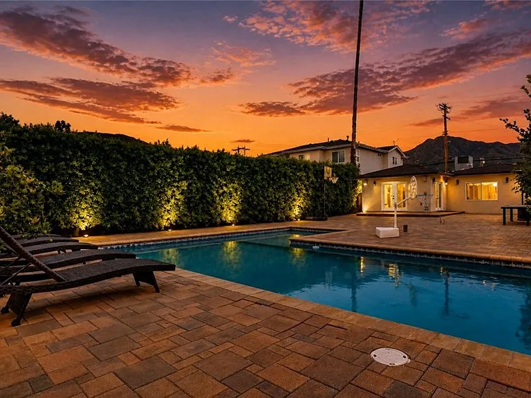 10855 Oro Vista Ave — Photo 41