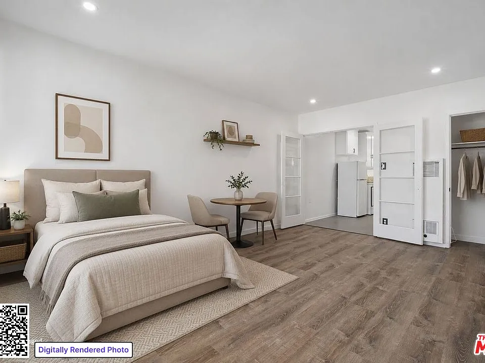 4010 Los Feliz Blvd #16