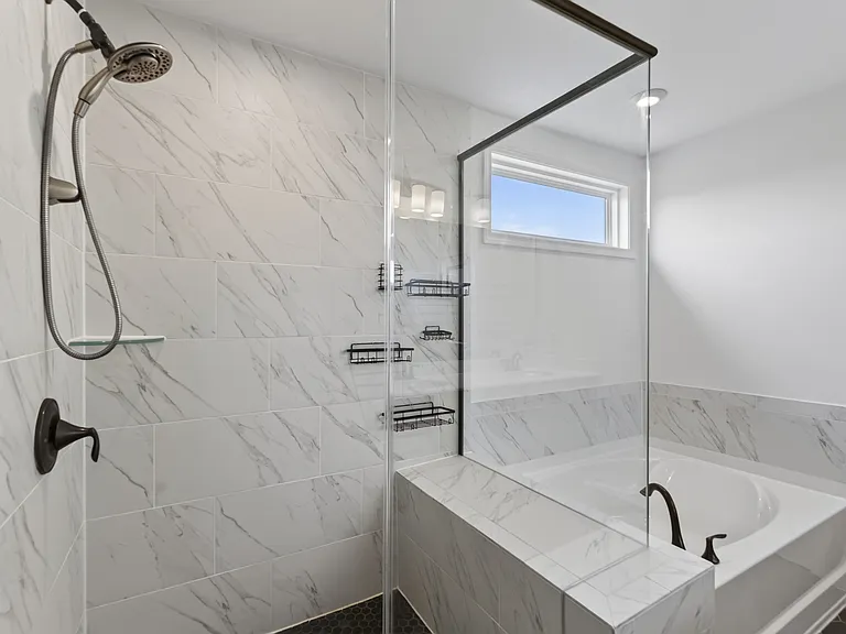 12216 Hollinhope Dr — Photo 48