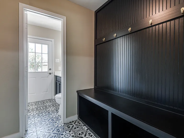 10908 Colbert Way — Photo 9
