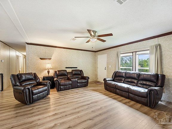 4th image of 631 Campbell Rd