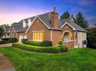 1906 Chesterfield Ridge Cir, Chesterfield, MO 63017