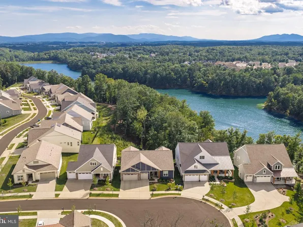 127 Pimpernel Pl, Lake Frederick, VA 22630