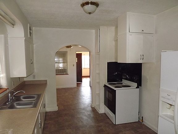5th image of 333 W Hillcrest Ave