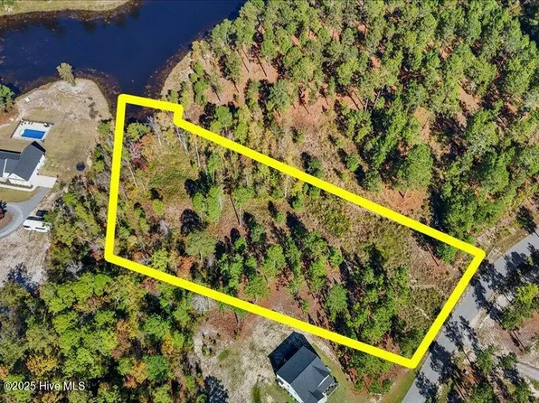 7018 Harrison Lane, West End, NC 27376