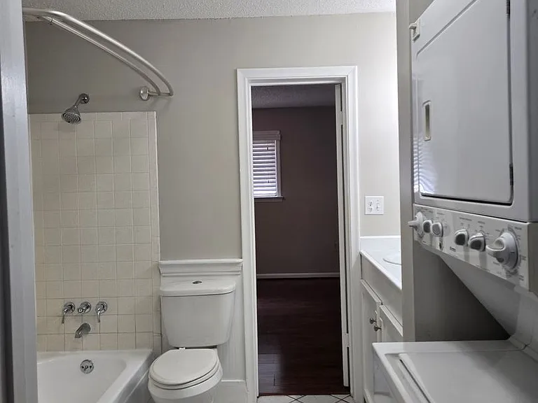 4503 NW 41st Pl — Photo 27