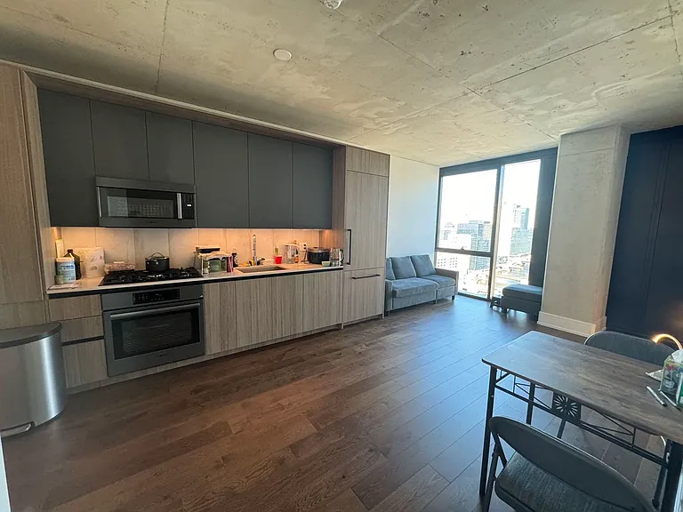 234 W Polk St #2906 — Photo 3
