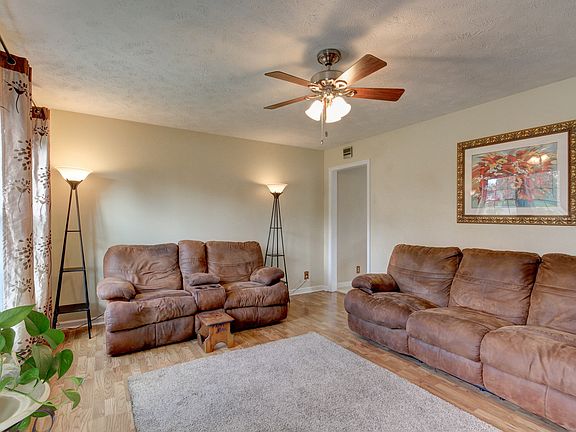2nd image of 1037 Tolliver Way
