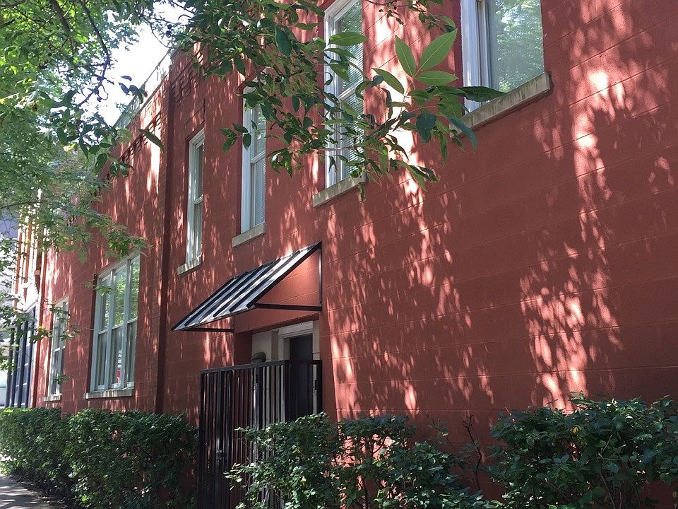 2128 N Leavitt #3 Townhome