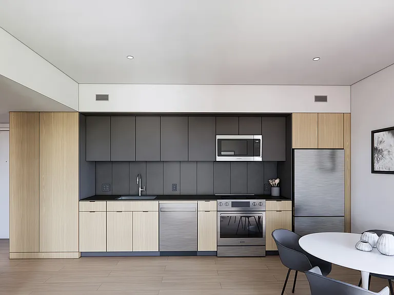 24 8th St #3F — Photo 7