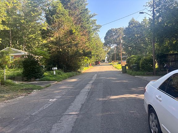 5th image of 2274 Nelms Dr SW