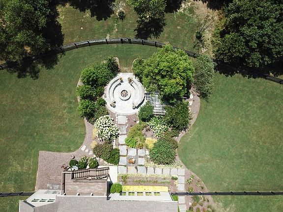 3rd image of 308 Millstone Ln