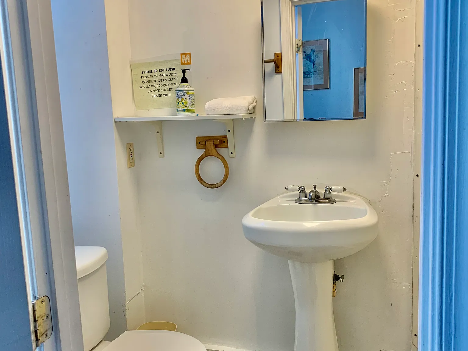 Studio, $595 — Photo 4